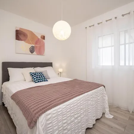 Gracin - Brand New With Terrace And Seaview Апартаменти *