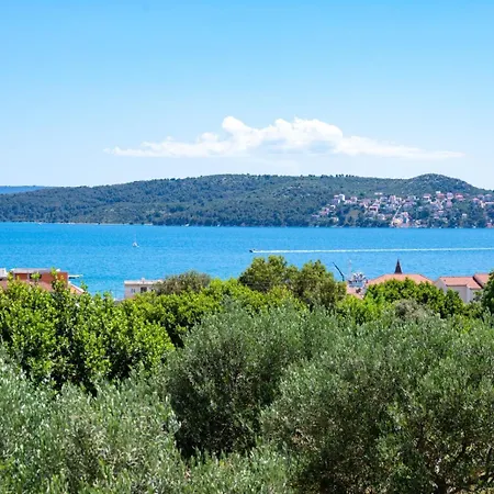 Gracin - Brand New With Terrace And Seaview * Trogir