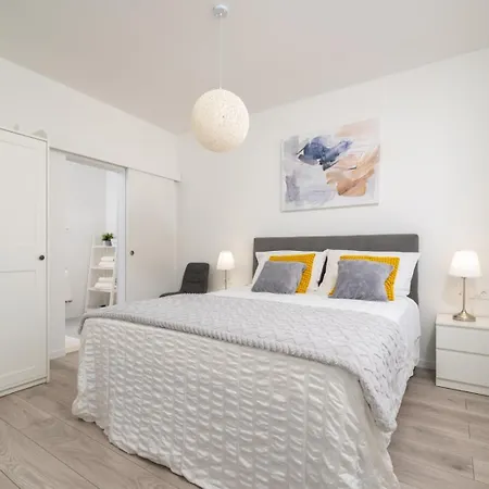 Gracin - Brand New With Terrace And Seaview