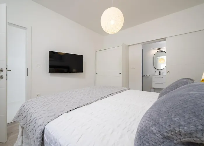 Gracin - Brand New With Terrace And Seaview Daire Trogir