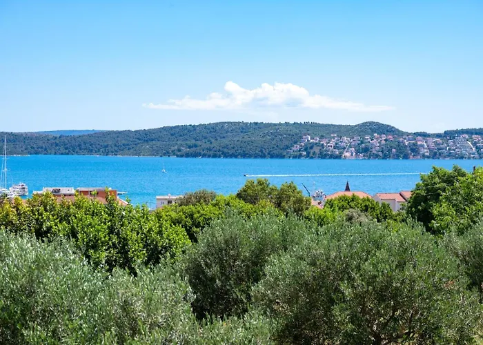 Gracin - Brand New With Terrace And Seaview * Trogir