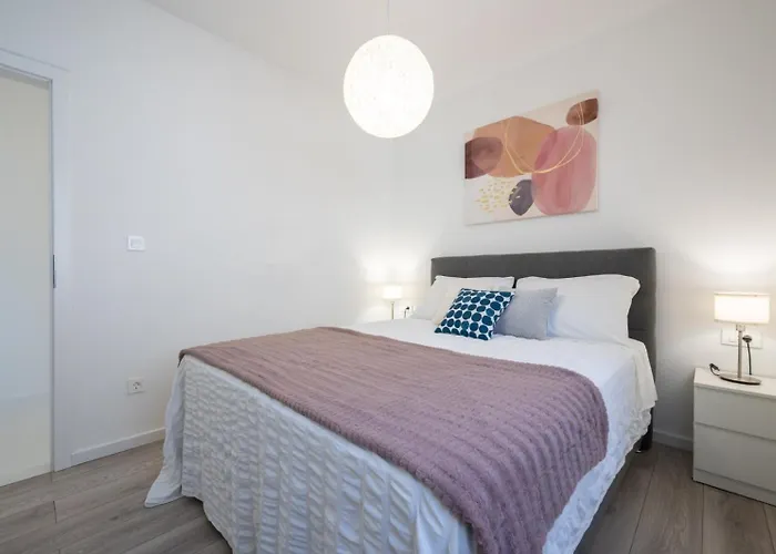 Daire Gracin - Brand New With Terrace And Seaview *