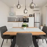 Gracin - Brand New With Terrace And Seaview