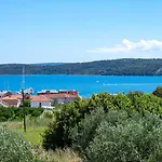 Gracin - Brand New With Terrace And Seaview Trogir