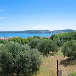 Gracin - Brand New With Terrace And Seaview *