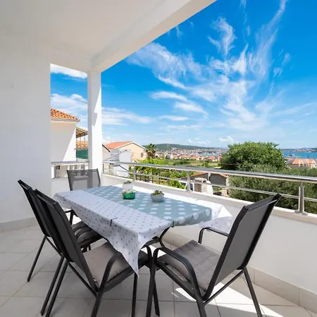 Lejlighed Gracin - Brand New With Terrace And Seaview