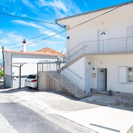 Lejlighed Gracin - Brand New With Terrace And Seaview *