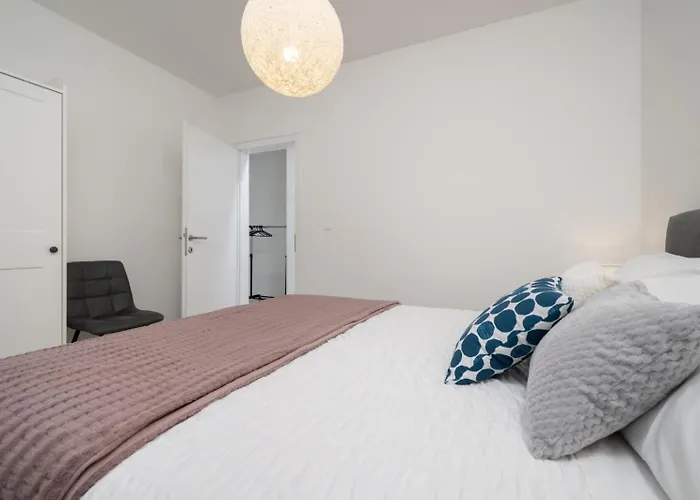 Gracin - Brand New With Terrace And Seaview Lejlighed